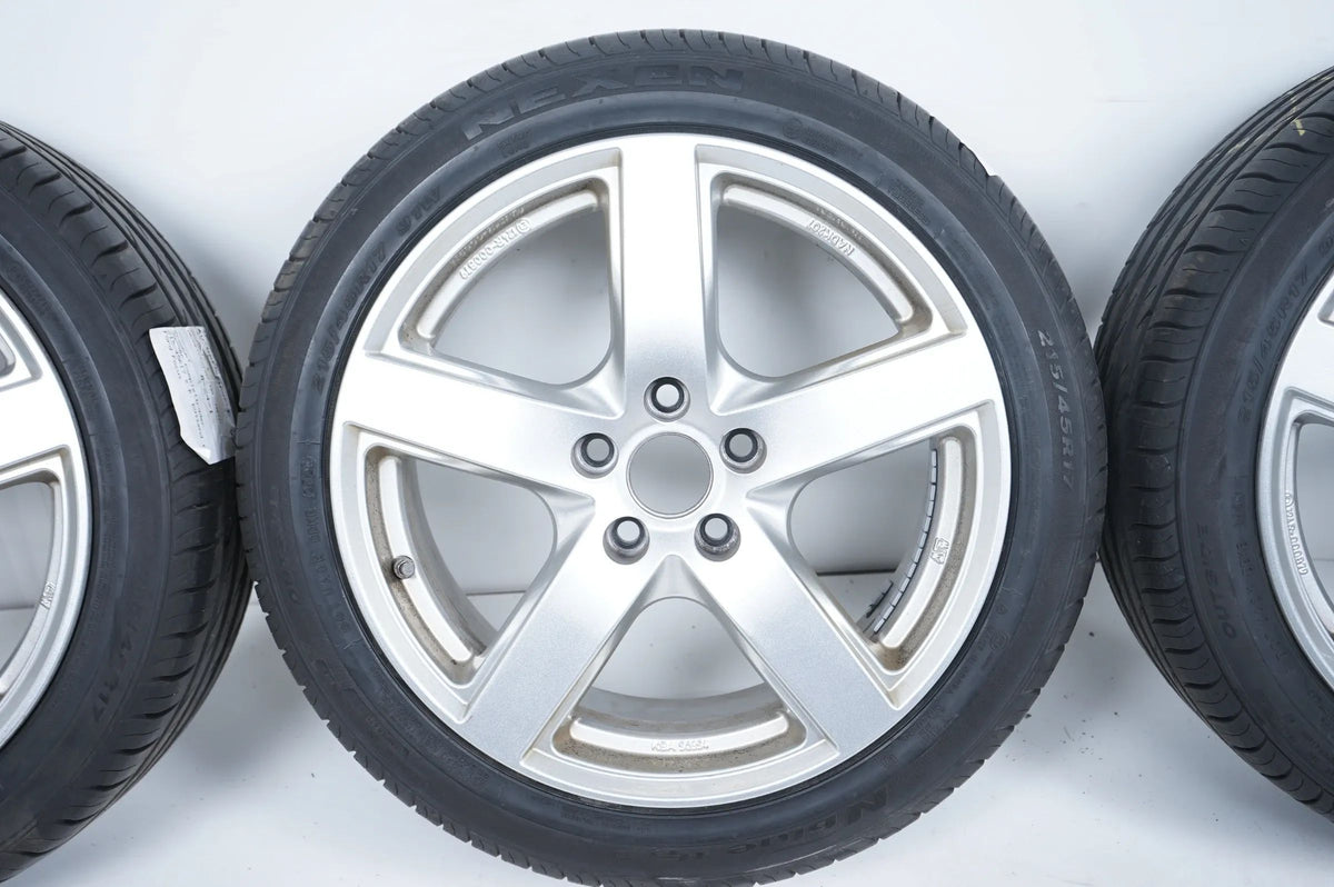 Ford C Max Mondeo Volvo V40 Pneus Hiver 215 45 17 Pouces 5x108 Detailansicht 4