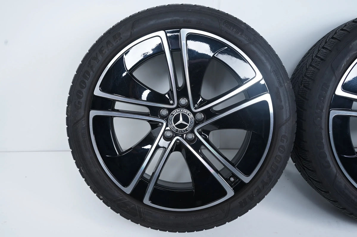 Pneus/jantes hiver 245/40/19 pouces pour Mercedes Classe CLE W236 Detailansicht 3