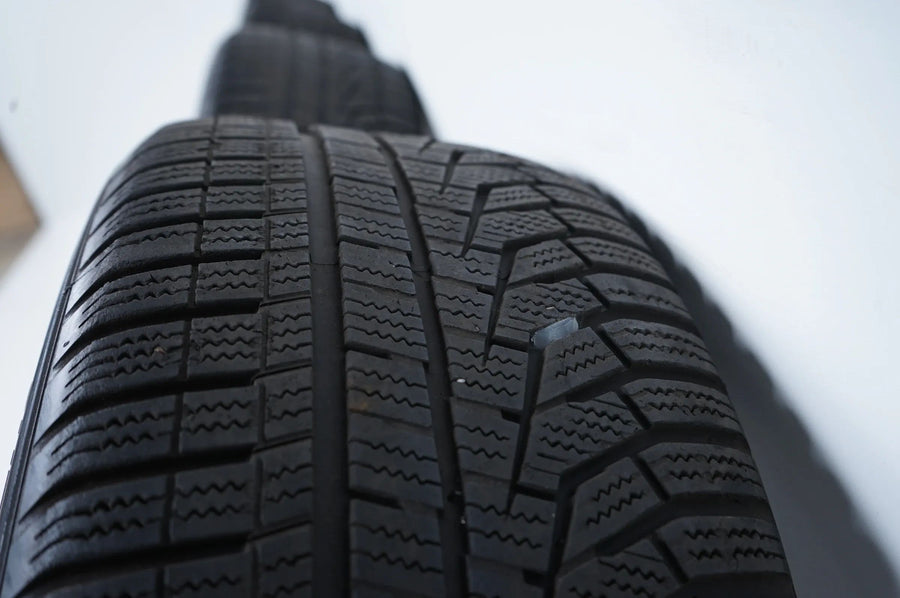 Pneumatici invernali e ruote invernali Mercedes Classe C W205 225 50 17 pollici