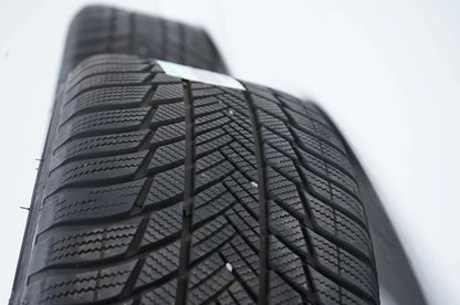 Mercedes GLA GLB H247 Winterräder Winterreifen 235 50 19 Zoll 8mm