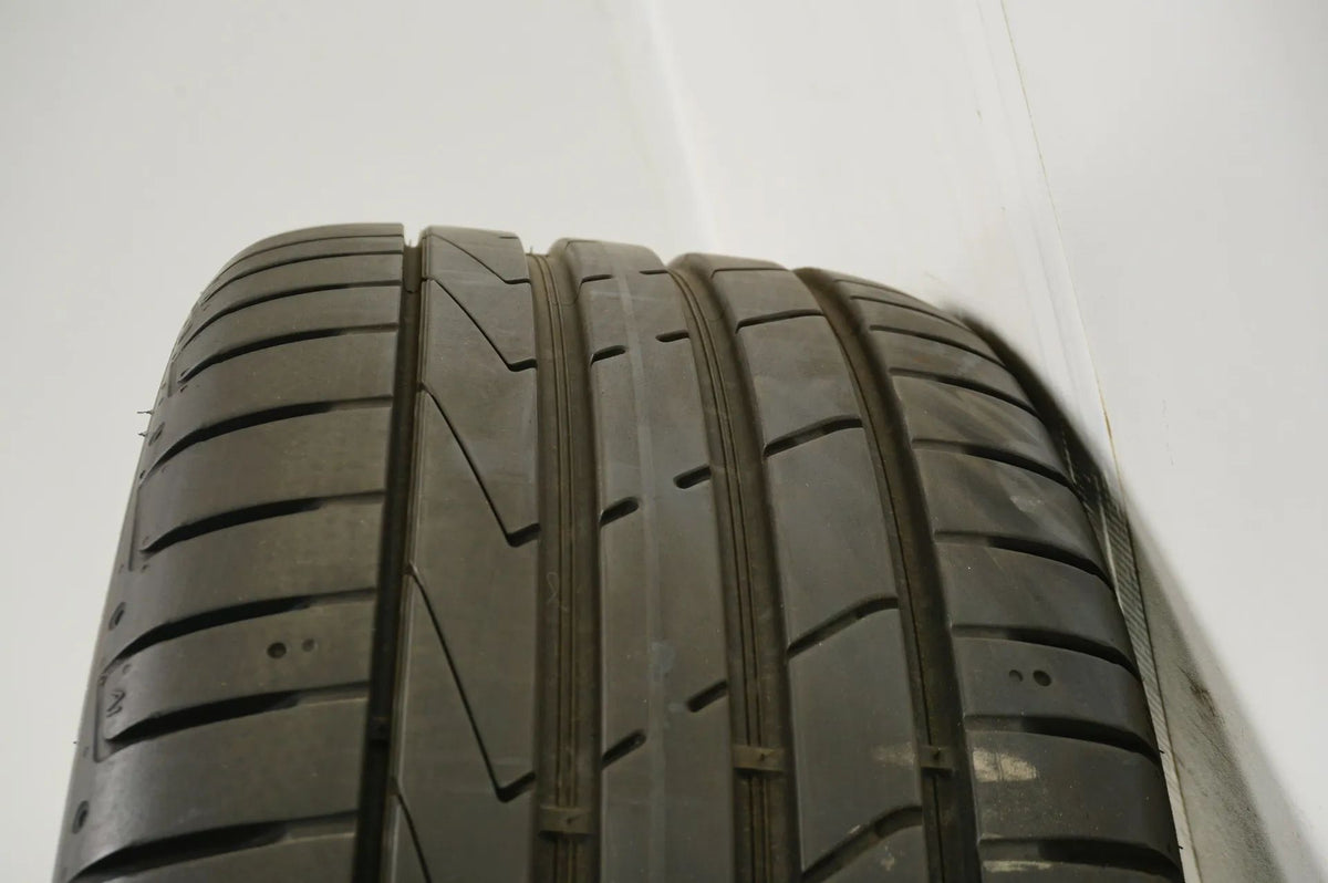 BMW 5 Series G30 G31 Summer Tires Summer Wheels 245 45 18 inch Detailansicht 19