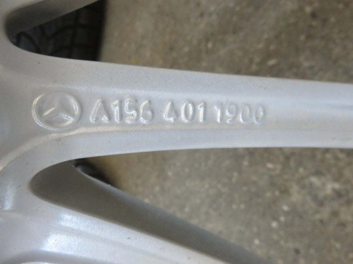 Original Mercedes GLA X156 W156 18 Zoll Alufelgen Winterreifen Winterräder 6mm Detailansicht 14