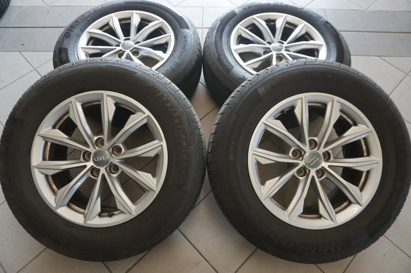 Original Audi Q5 FY Alufelgen Felgen Sommerräder Sommerreifen 235 65 R17 Zoll