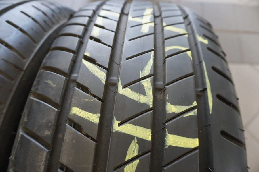 2 X 245 50 R19 105W Pneus été Bridgestone Alenza 001 * 7mm 2023
