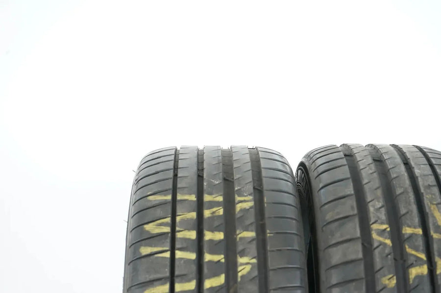 2 x pneus été Michelin 235 45 18 pouces DOT22 env. 5mm Tesla