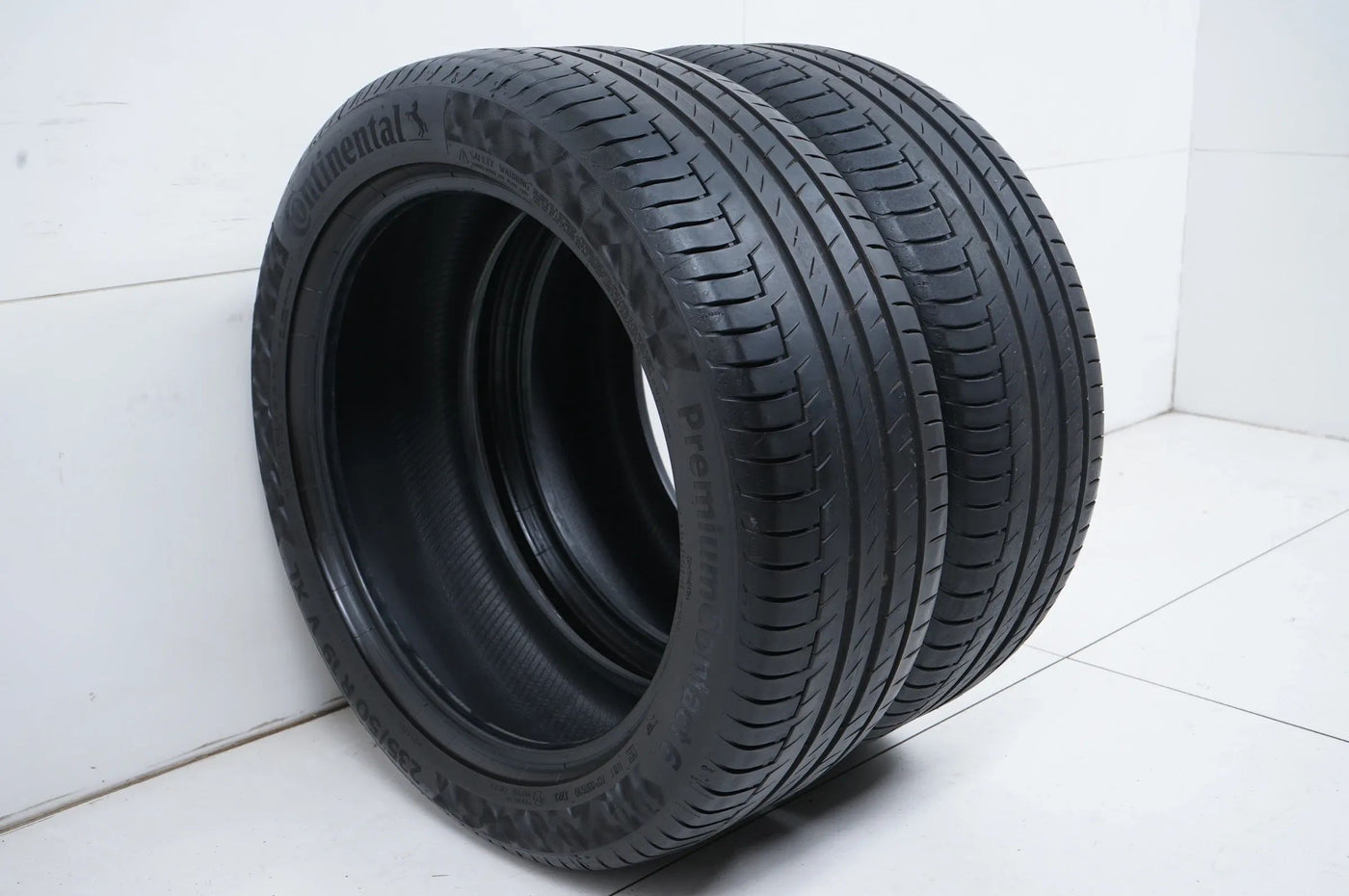 2 x Sommerreifen Continental 235 50 19 Zoll DOT23 ca.5mm