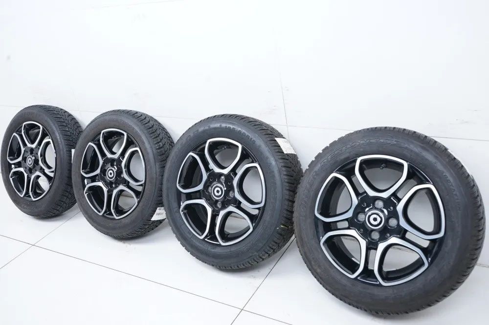 Smart W453 A453 Winterreifen Winterräder Alufelgen 15 Zoll Detailansicht 11