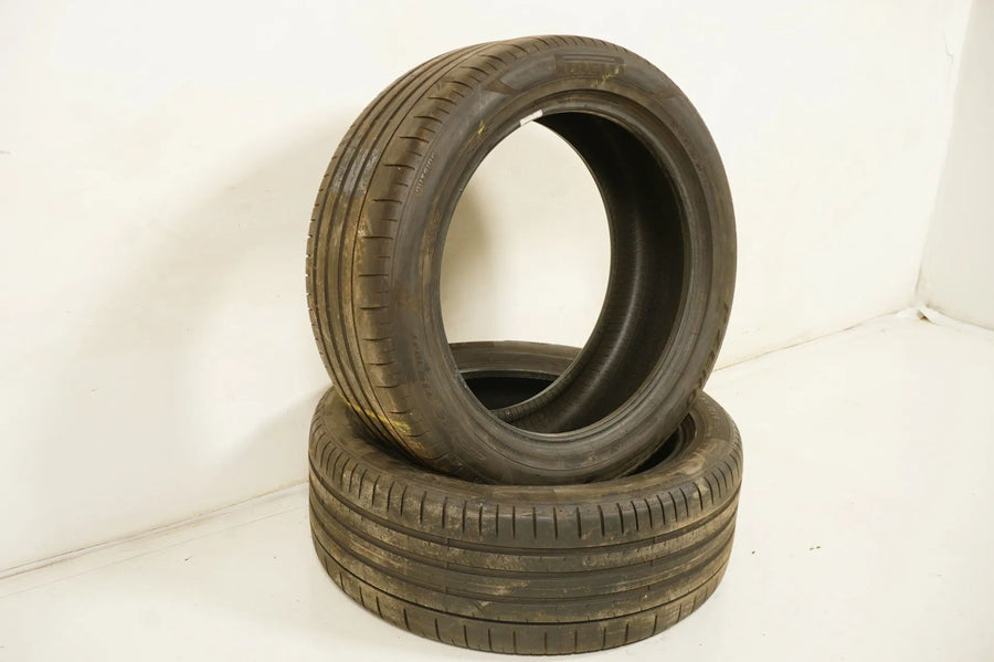 2 x Summer tires 255 45 19 inch Pirelli DOT19 approx. 4mm MO