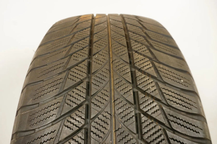 4 x Bridgestone winter tires 245/50 R19 DOT 18/19 BMW* approx. 5mm tread depth RFT