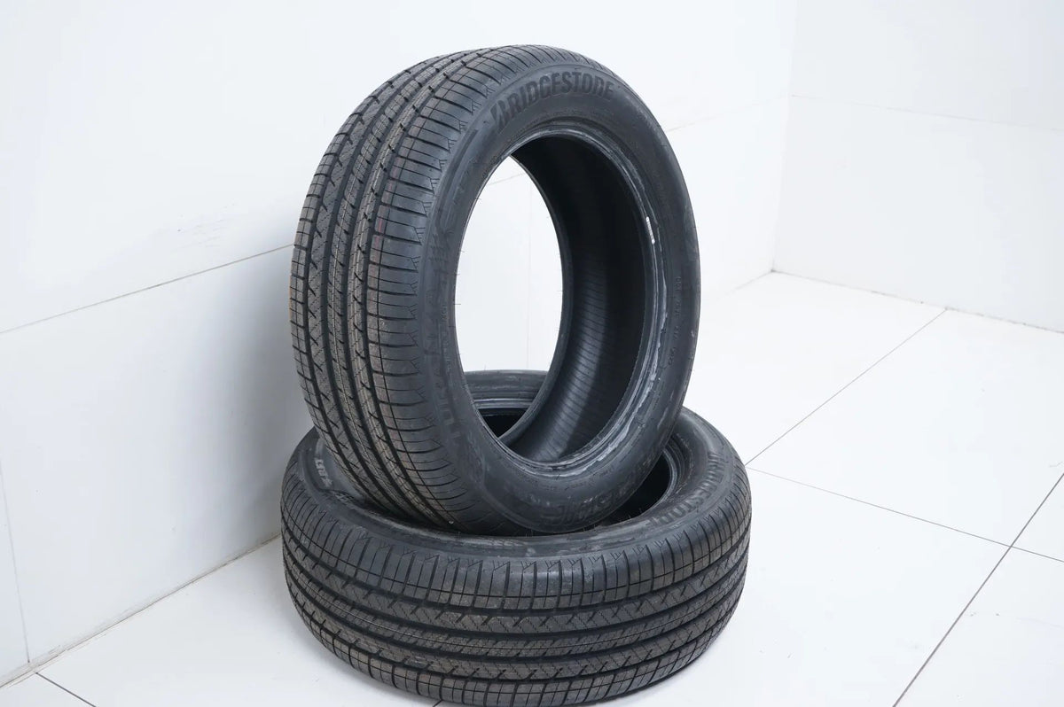 2 x DEMO summer tires 235 55 18 inch Bridgestone DOT23 MO Detail view 3