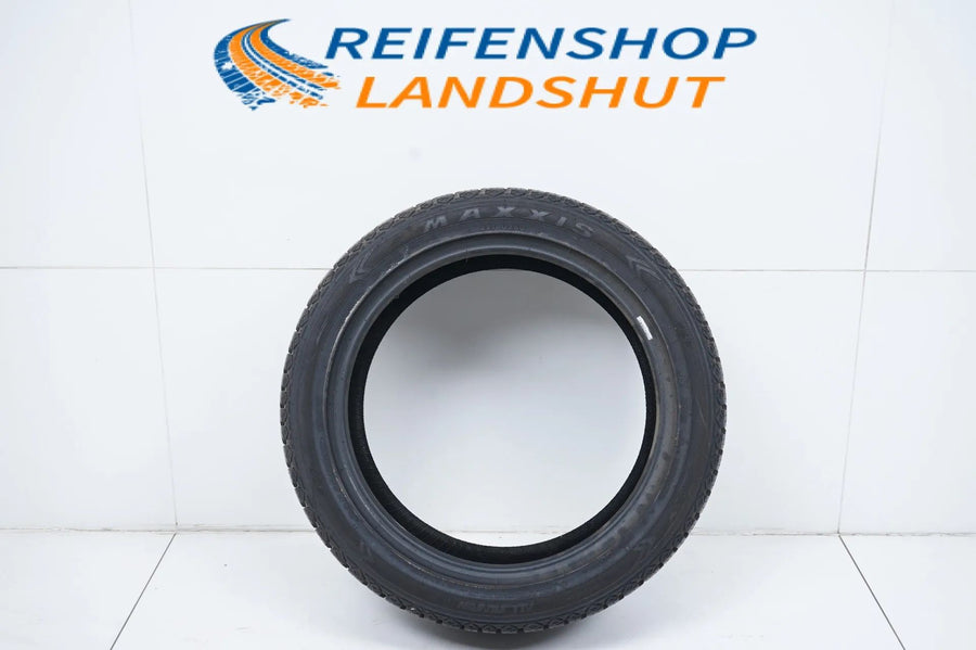 1x Allwetterreifen Ganzjahresreifen 245 45 18 Zoll Maxxis ca.7mm