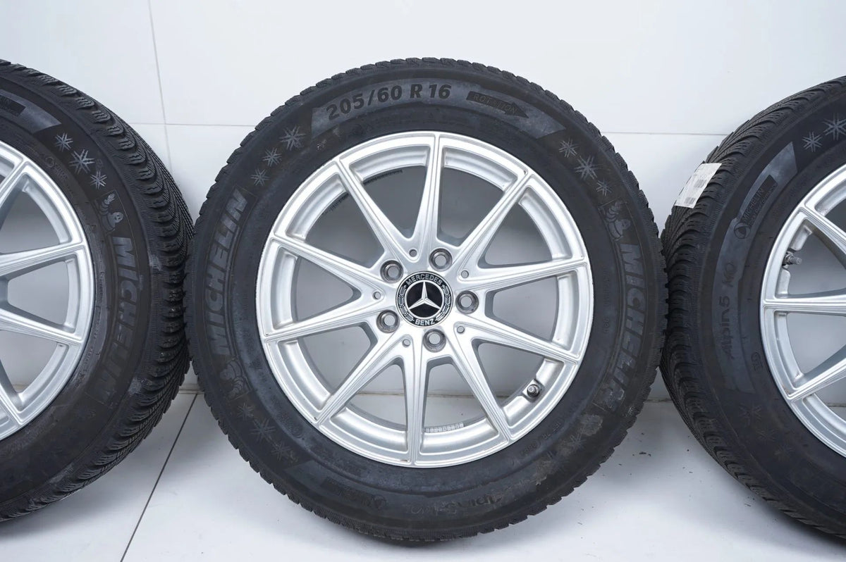 Mercedes A B Klasse W177 W247 Winterräder Winterreifen 16 Zoll Detailansicht 5