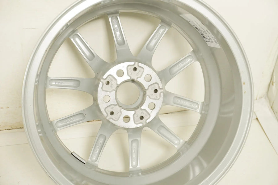 1 x originální hliníkový disk BMW Z4 G29 17 palců 6879184 768 8,5J