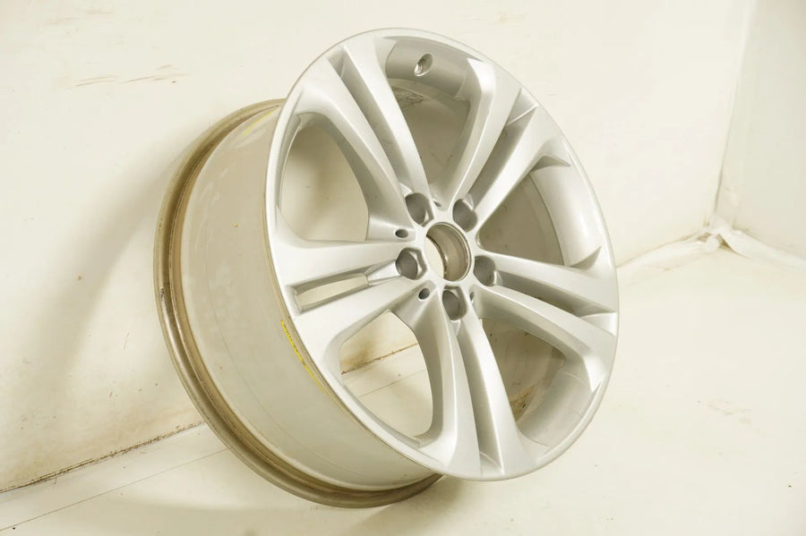 1 x BMW řady 3 řady 4 F30 F31 F32 F36 hliníkový disk 19 palců 401 6796256 8J