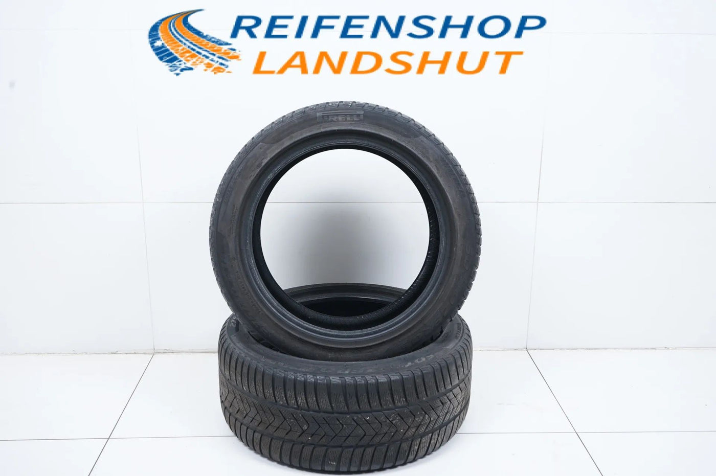 2x Winterreifen 275 40 18 Zoll Pirelli ca.4 mm DOT20 MO