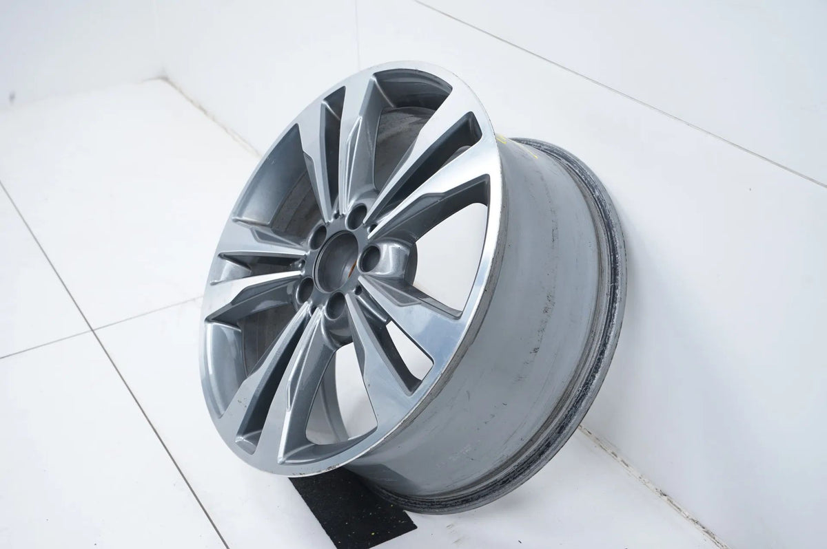 1 x Mercedes E-Class Coupe W207 18-inch Alloy Wheel A2074012902 8J Detail view 4