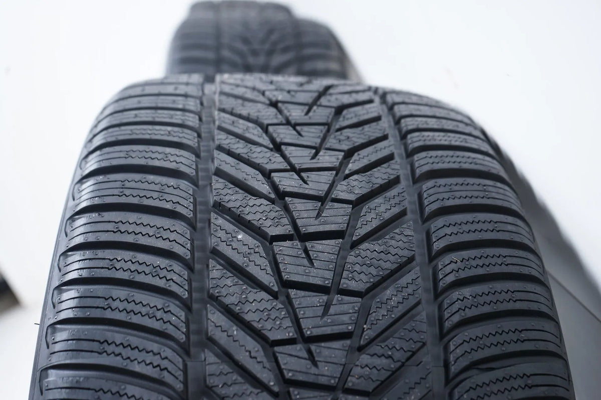 Mercedes GLC63 AMG W253 New Winter Tires Winter Wheels 20 Inch Detailansicht 12