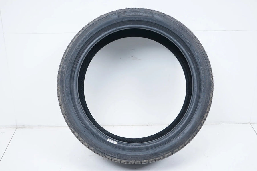 1x Allwetterreifen 255 35 18 Zoll ca.7 mm Michelin DOT15 MO