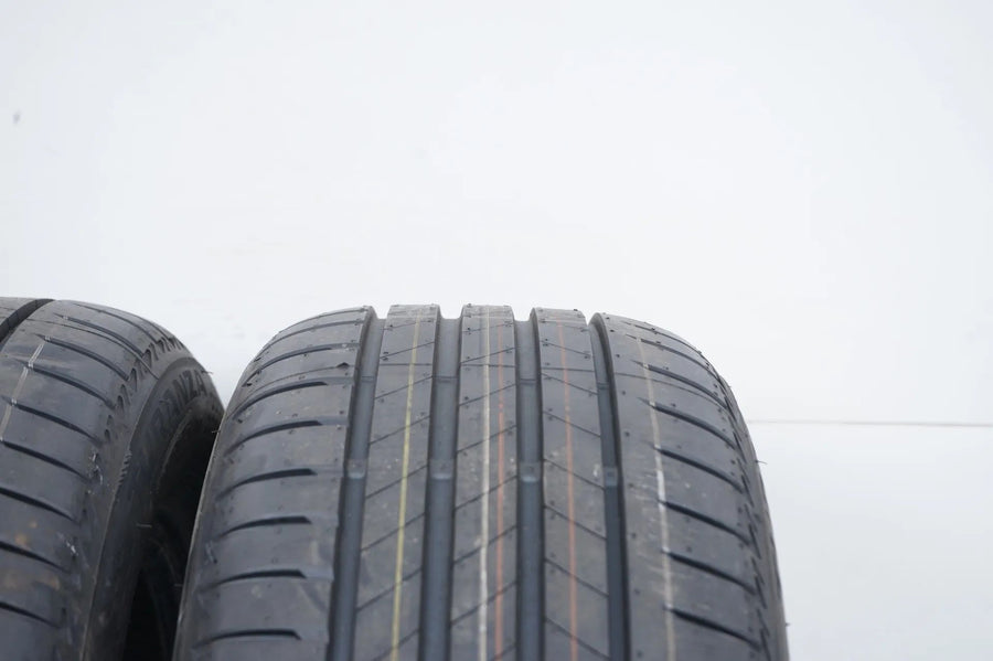 2 x DEMO summer tires Bridgestone 235 55 18 inch DOT23 MO