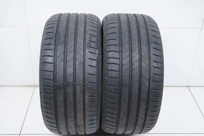 2 pneus été de démonstration Bridgestone 285/35/20 pouces DOT23 MO