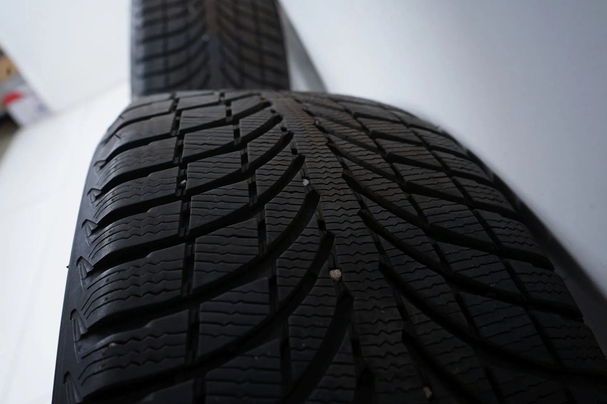 Audi Q5 SQ5 FY 8OA Winter tires Winter wheels 235 55 19 inch Detailansicht 9