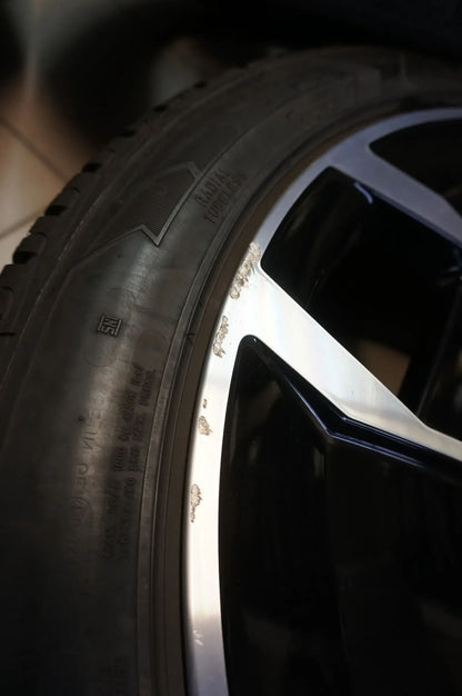 Jantes alliage aéro Porsche Taycan 20 pouces d'origine pneus hiver roues hiver 7mm 2023