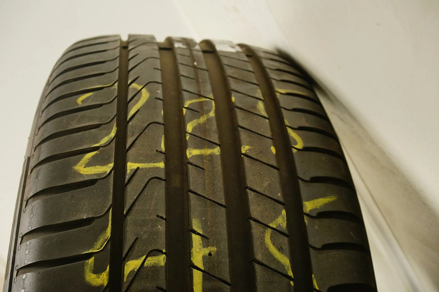 Mercedes C Class W206 summer tires, summer wheels AMG 18 inch