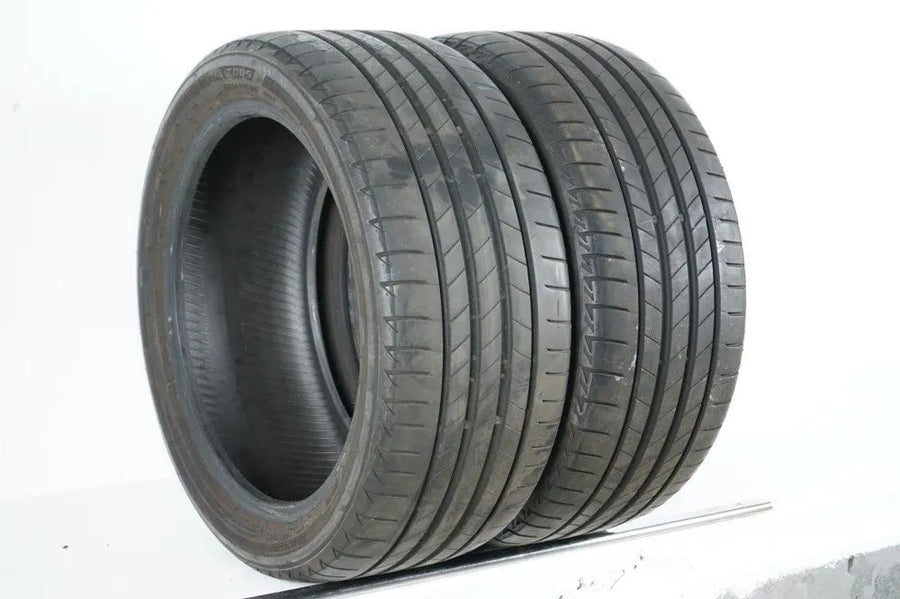 2x Sommerreifen Bridgestone 255 40 18 Zoll DOT22 ca.6mm Bmw*
