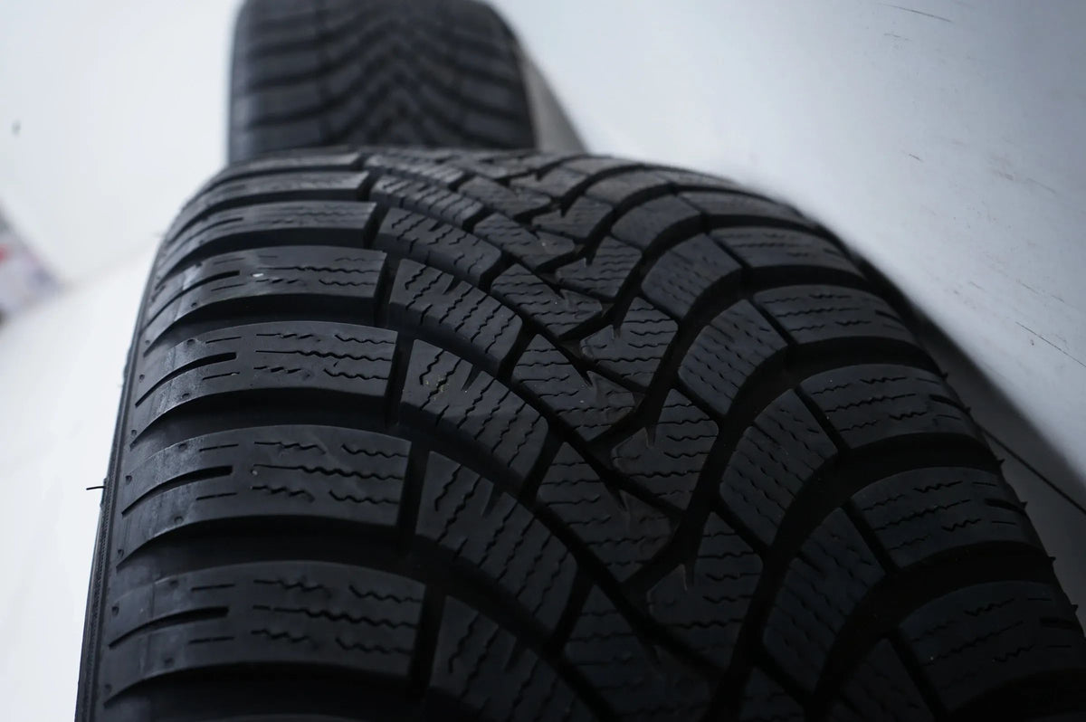 Audi A5 B8 8T Winter Tires Winter Wheels 225 50 17 inch 8T0601025B Detailansicht 12