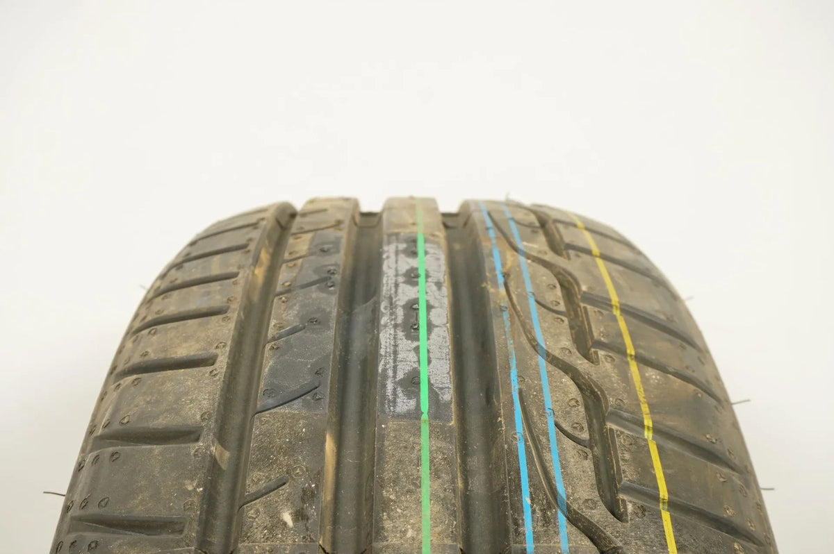 2x New Demo Summer Tires 205 40 18 inch Dunlop DOT17 BMW* RFT Detail view 5