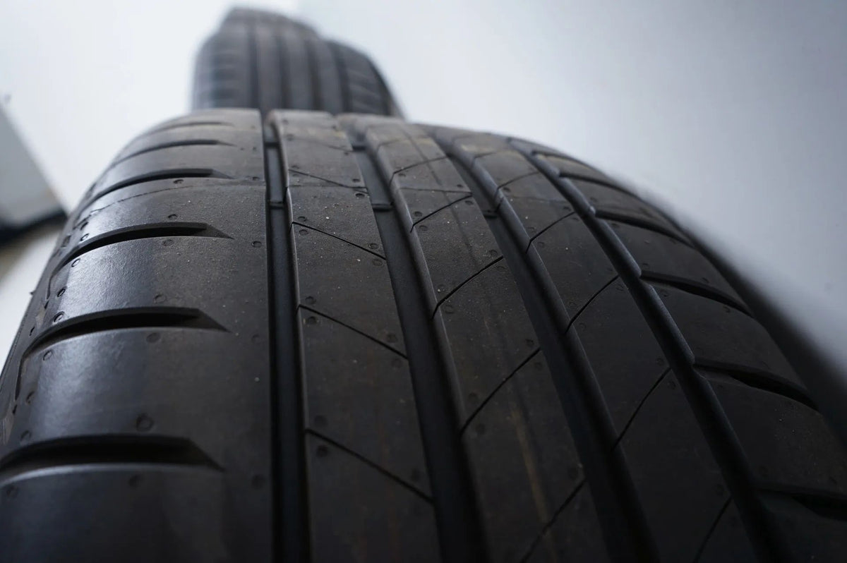 Mercedes EQA EQB H243 X243 Summer Wheels Summer Tires 19 Inch Detailansicht 9