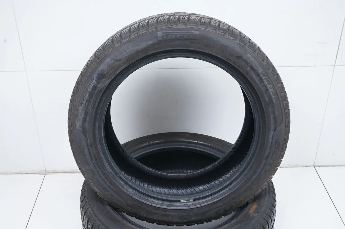 2 x Winter tires 215 55 18 inch Pirelli approx. 5 mm tread depth DOT15 MO Detail view 2