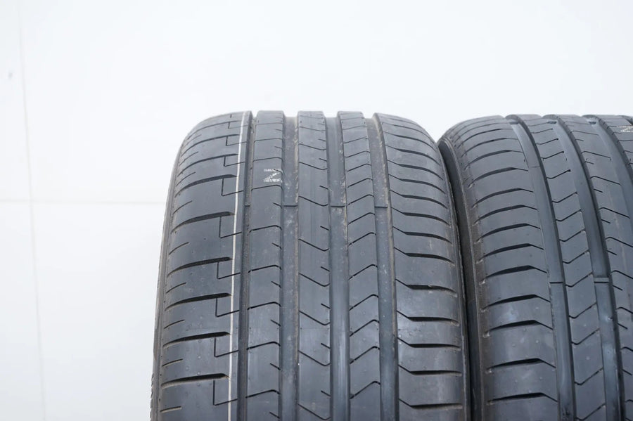 2x DEMO summer tires Pirelli 255 40 20 inch DOT22 MOE Runflat