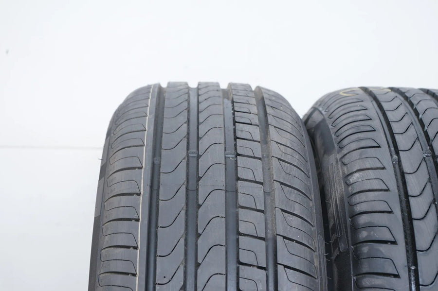 2 pneus été quasi neufs Pirelli DOT18 MO 235/50/20 pouces
