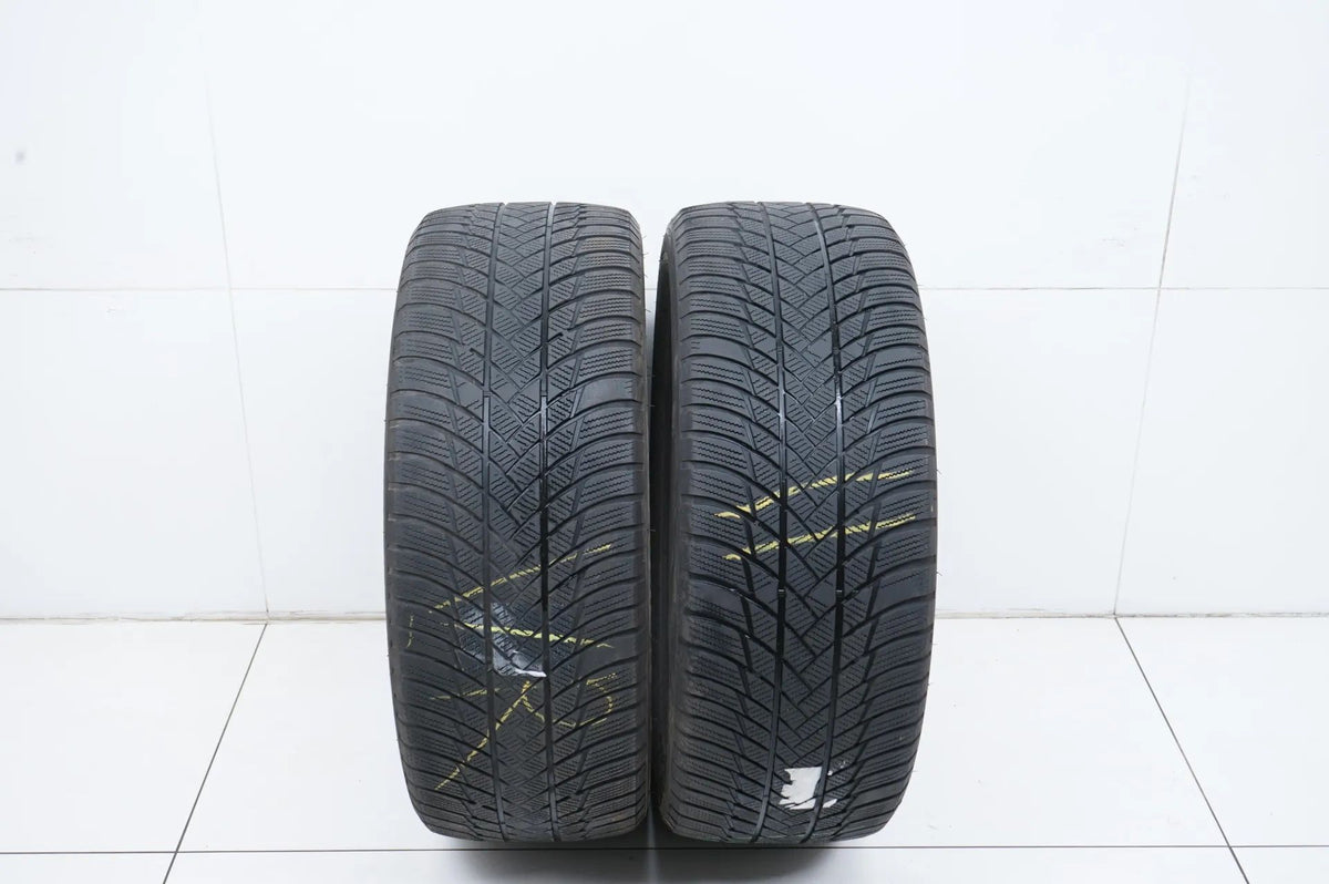 2x Bridgestone winter tires 235 50 19 inch DOT21 approx. 3mm tread depth Detail view 2