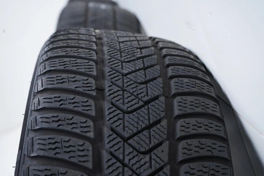 Mercedes C-Class W206 winter tires/wheels 225/45/18 inch
