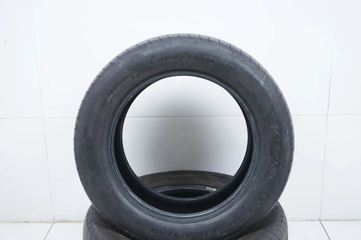 2 pneus été Goodyear 255/55/18 pouces DOT21, profondeur de sculpture d'environ 4 mm. Vue détaillée 2