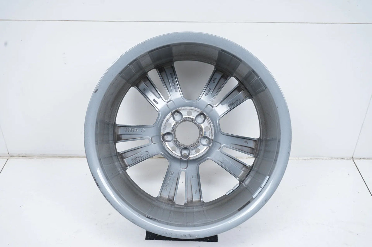 1 x Hliníkový disk Mercedesu třídy E Coupé W207 18 palců A2074012902 8J Detailní zobrazení 10
