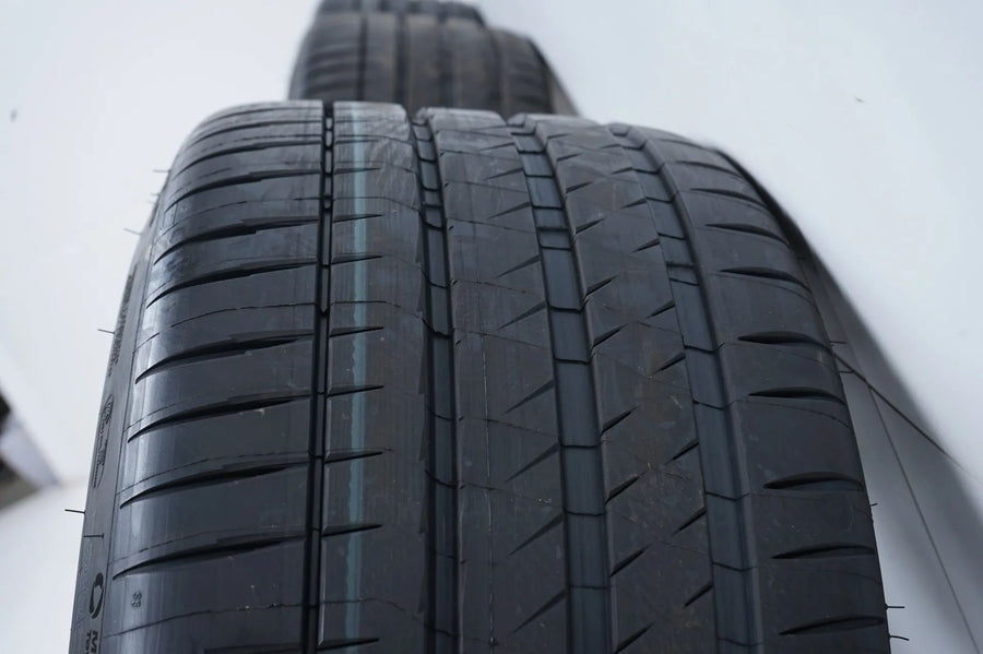 Jantes et pneus été 21 pouces pour Mercedes AMG GT W290 neuves
