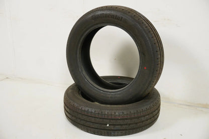 2 pneus d'été neufs de démonstration Continental DOT17, 165/65/15 pouces
