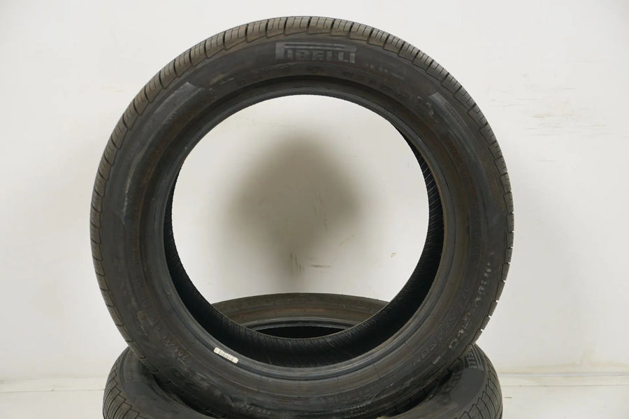 2x All-weather all-season tires 205/55/17 inch Pirelli approx. 7 mm tread depth DOT17 MO RFT