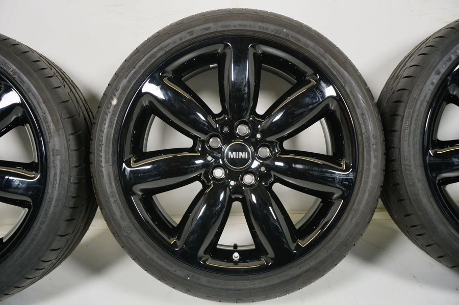 MINI Clubman F54 Winterräder mit neuen Winterreifen 225 40 18 Zoll