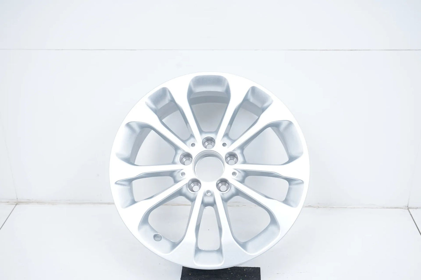 1 x Jante alliage Mercedes Classe GLA W156 X156 17 pouces A1564011700