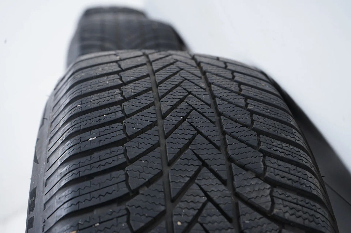 Volkswagen Amarok winter tires/wheels 245/65/17 inch Detailansicht 15