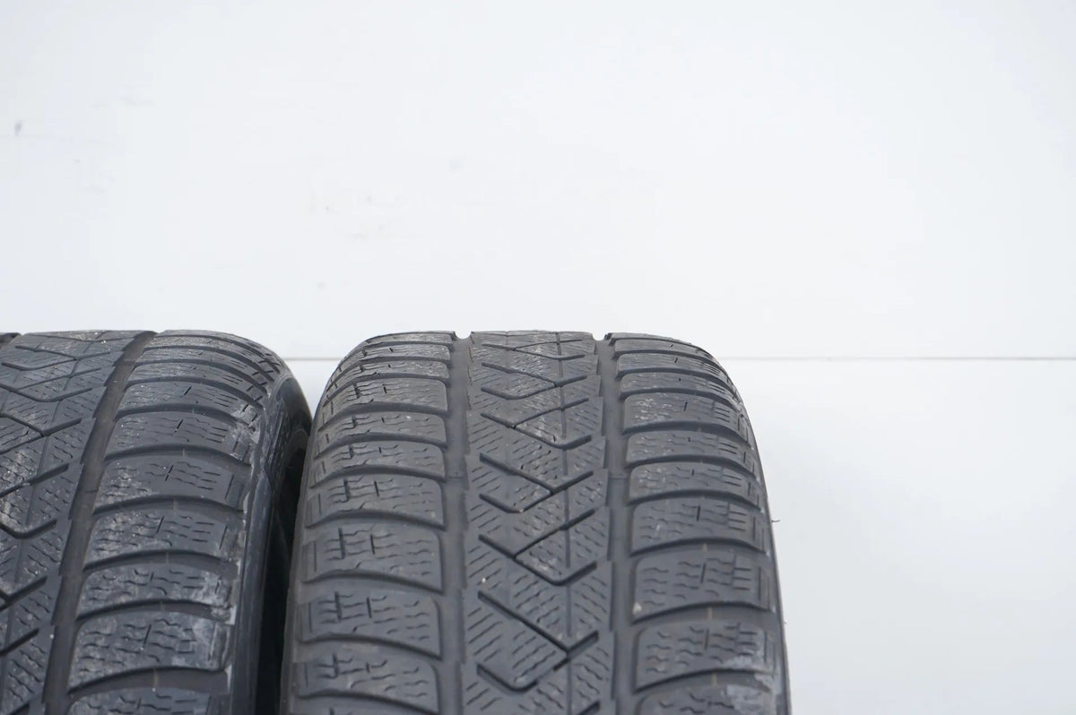 2 x Winterreifen Pirelli 225/45 R18 18 Zoll DOT21 ca.4mm MO RFT Detailansicht 5