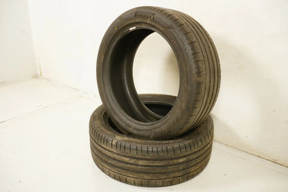 2 x Summer tires 255 45 19 inch Pirelli DOT19 approx. 4mm MO
