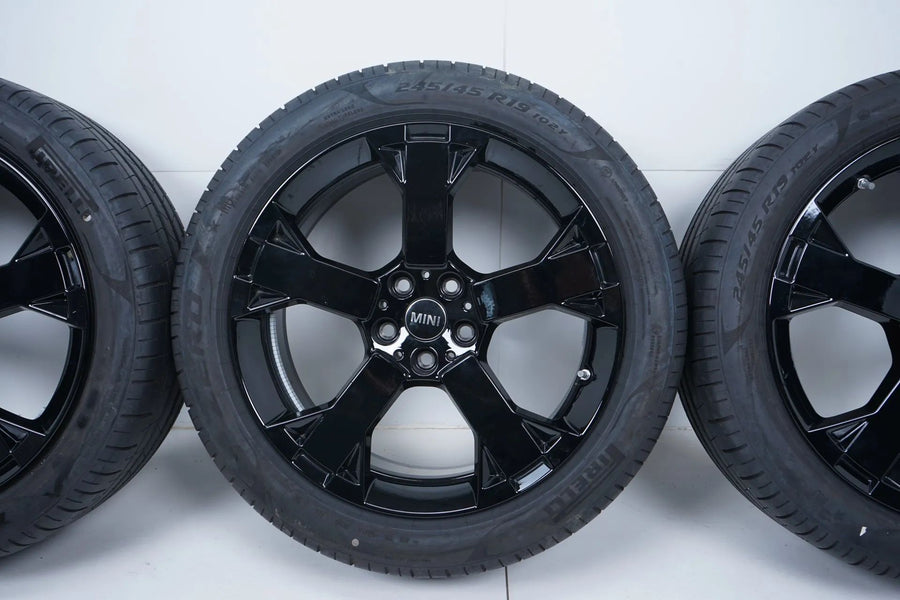 MINI Countryman U25 BMW X1 U11 Summer Wheels 245 45 19 inch