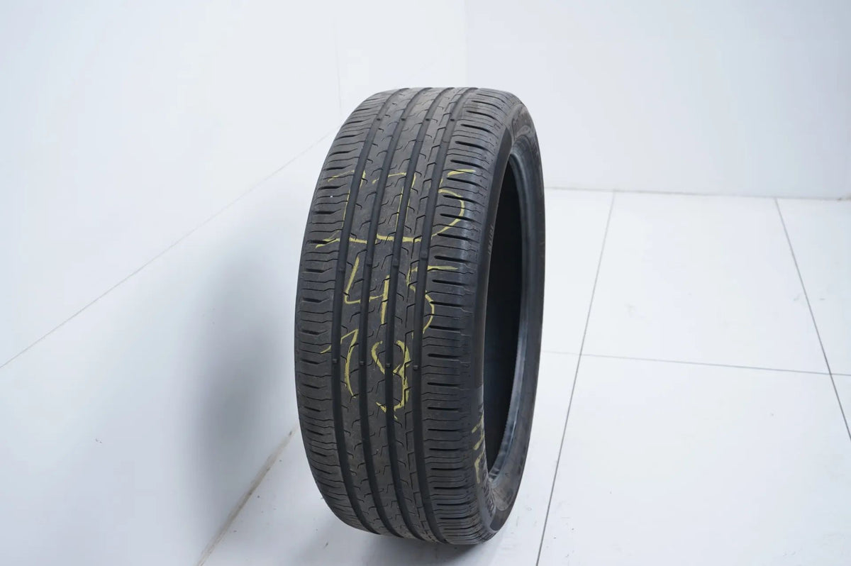 1x Continental summer tire 225/45 R19 DOT19 BMW* approx. 5mm tread depth RFT Detail view 4