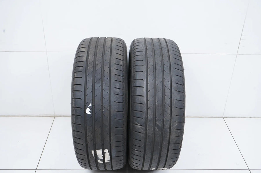 2 x Sommerreifen Bridgestone 235 55 18 Zoll  DOT19 ca.4 mm MO