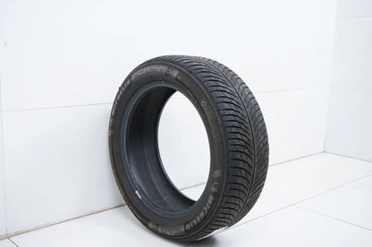 1 x Michelin winter tire 245/50 R19 inch DOT23 BMW* approx. 5mm tread depth RFT